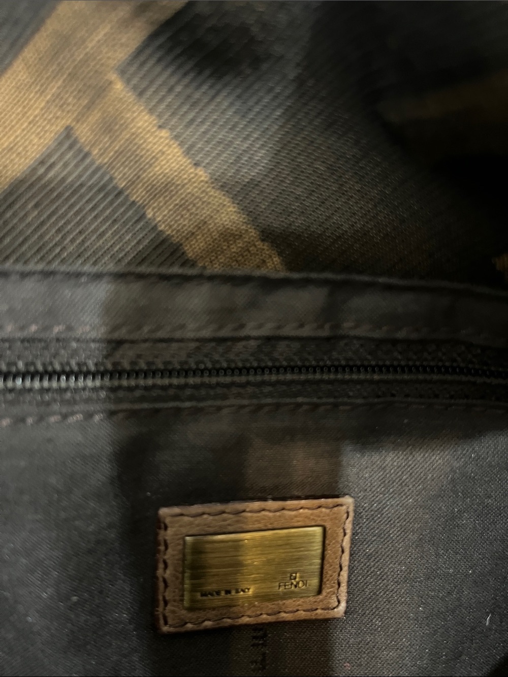 Designer Fendi purse. Great shape. Comes with cross body strap as well. - Picture 5 of 5